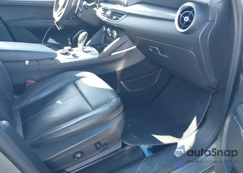 2019 Alfa Romeo Stelvio Sport Awd z USA, uszkodzony, nr VIN ZASPAKAN1K7C32108